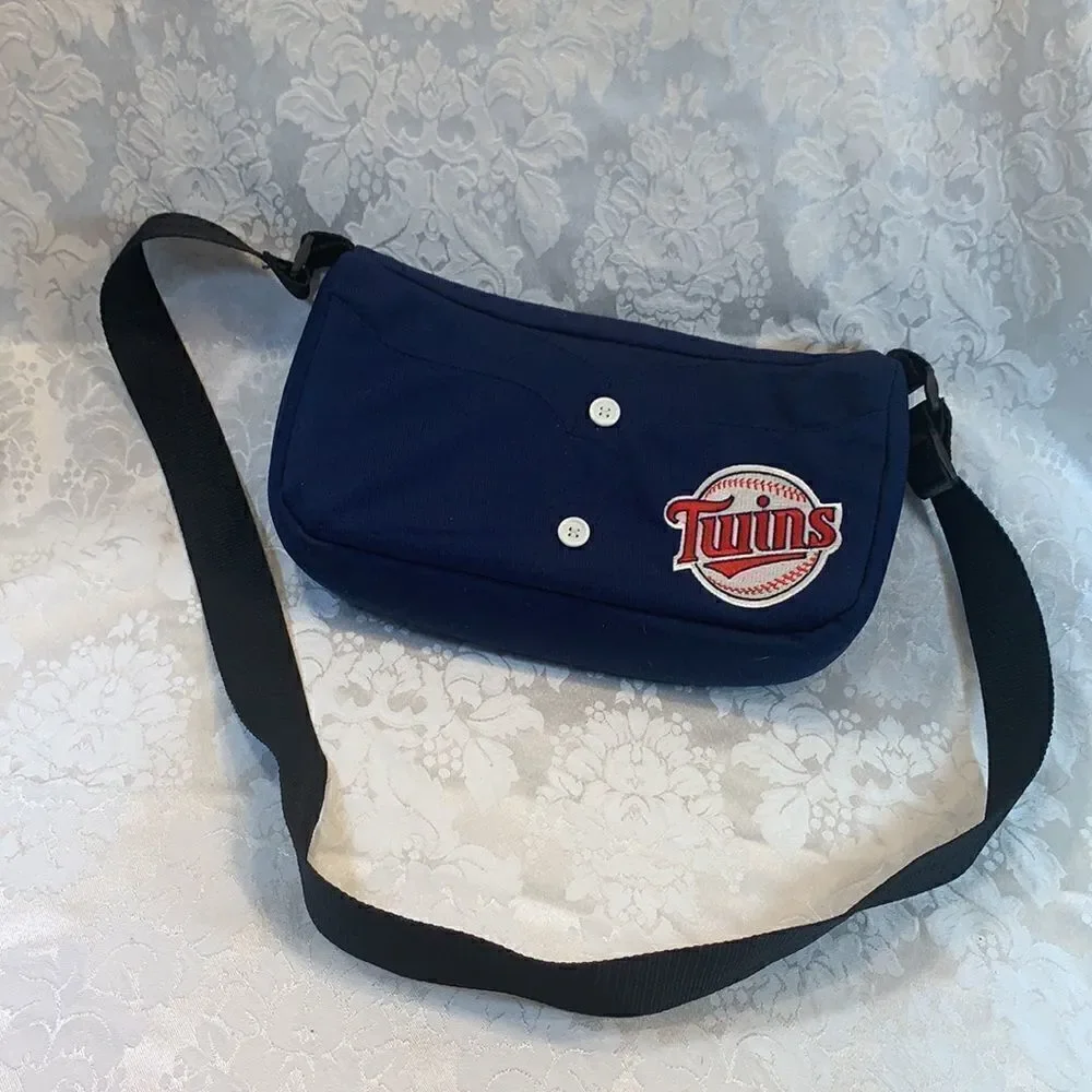 Twins Minnesota Genuine Merchandise Zipper Adjustable Strap Blue Red Cross Body